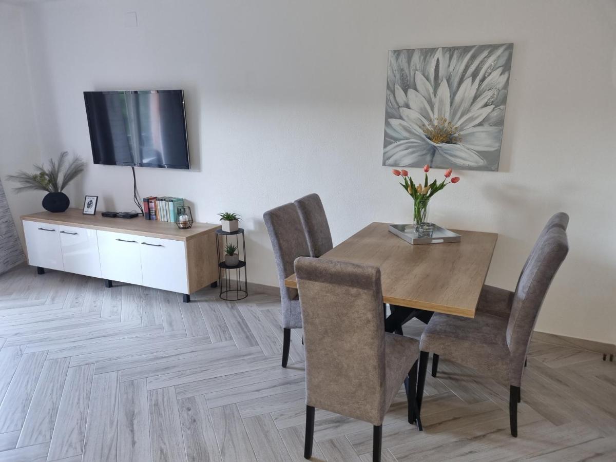 Apartments Ledic 克瓦维卡 外观 照片