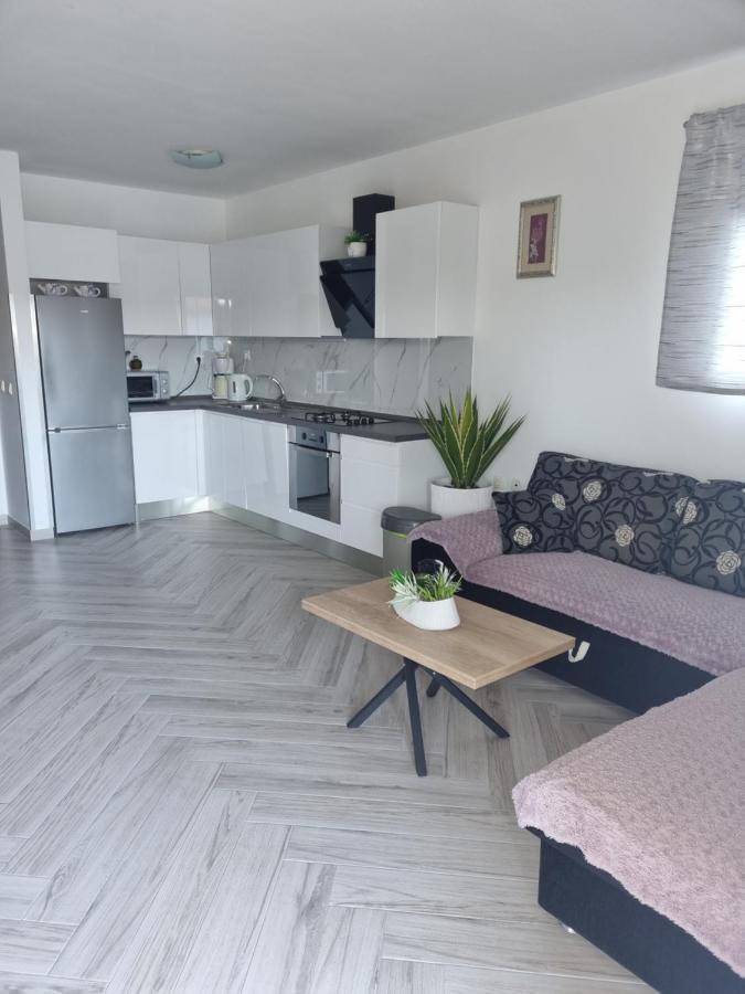 Apartments Ledic 克瓦维卡 外观 照片