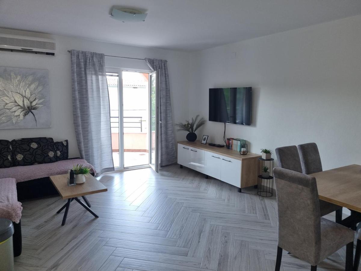 Apartments Ledic 克瓦维卡 外观 照片